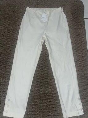 J. Jill Off-White Straight Leg Pants with Button Cuffs The waistband stretches.